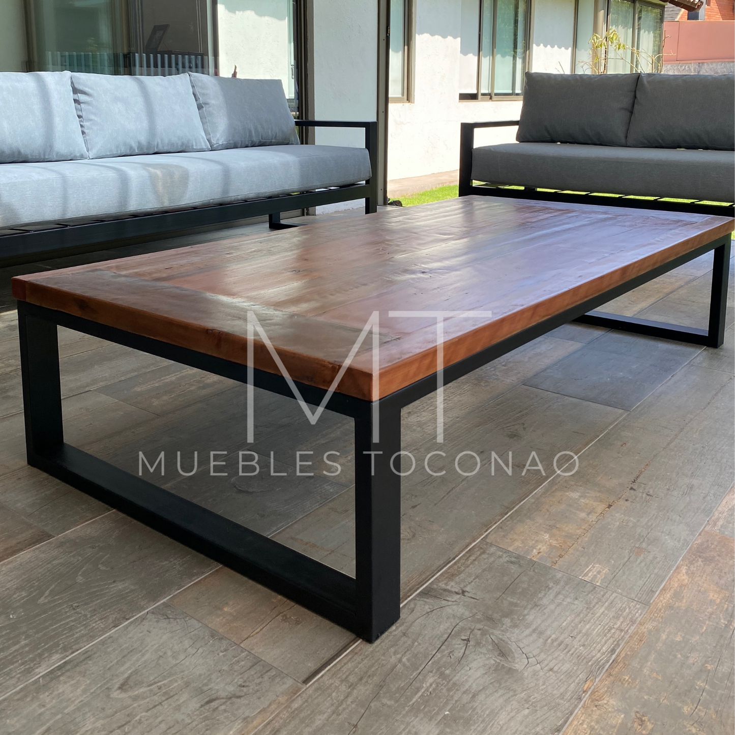 Mesa de Centro/Lateral cubierta madera.