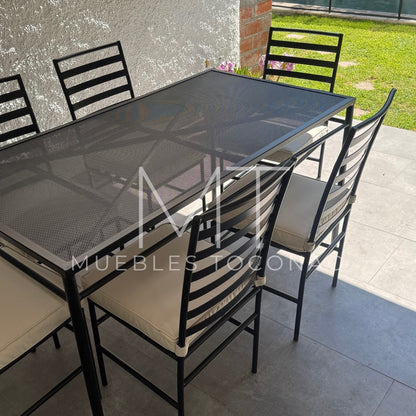 Mesa comedor - cubierta latón perforado
